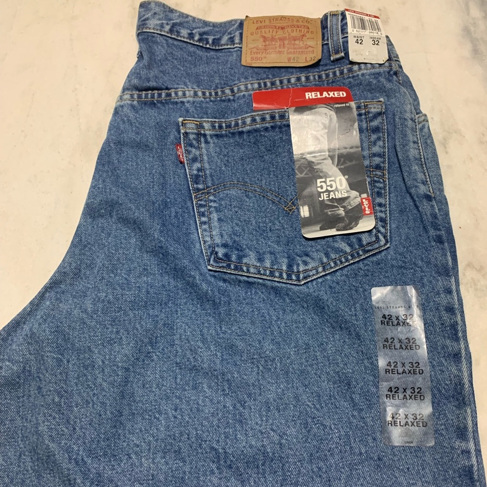 Levi Jeans - 550 Relaxed Fit W 42 L 32